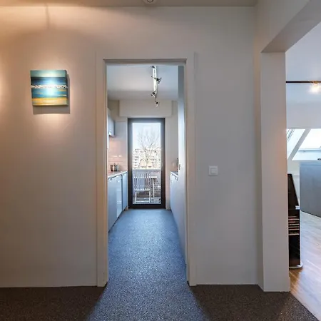 Unique Two Bedroom Nearby The Sea Daire