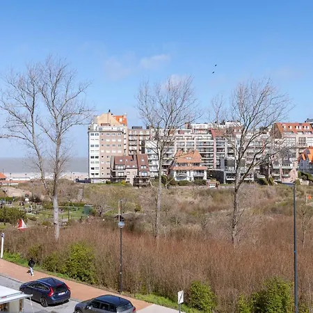 Daire Unique Two Bedroom Nearby The Sea