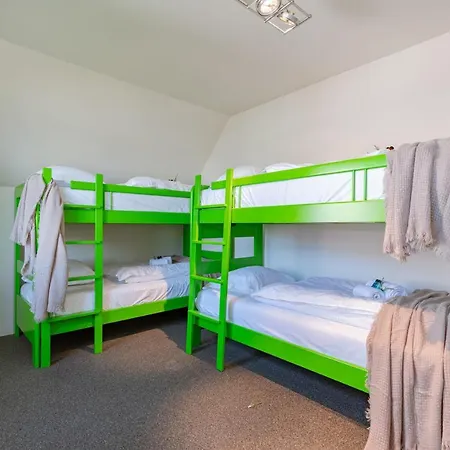 Daire Unique Two Bedroom Nearby The Sea